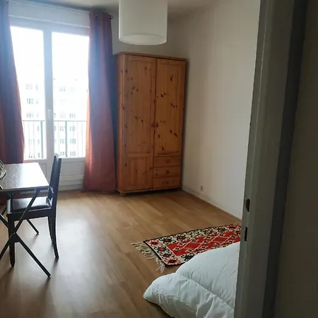 Appt 2 Ch Vue à 5' De La Gare De *