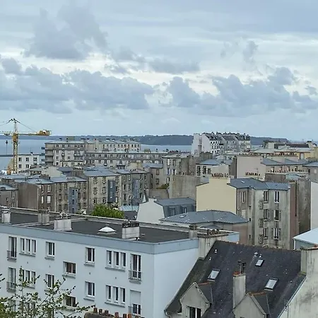 Appt 2 Ch Vue A 5' De La Gare De Apartmán