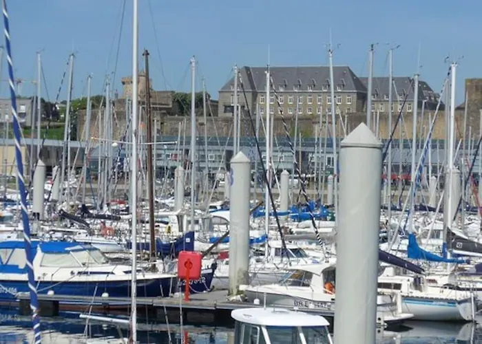 Appartement Appt 2 Ch Vue à 5' De La Gare De Brest