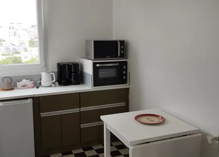 Appt 2 Ch Vue à 5' De La Gare De Appartement *